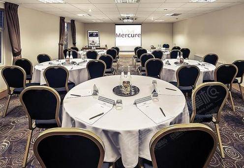 Mercure Leeds Parkway Hotel10